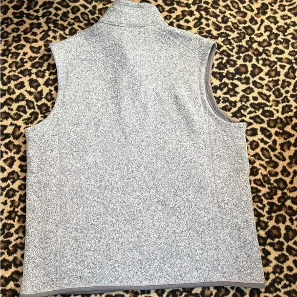 Patagonia Women's Gray Fleece Vest - Picture 3 of 4